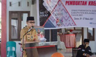 Bupati Bolsel Hi Iskandar Kamaru membuka pelaksanaan pelatihan pembuatan kreatif souvenir terhadap 25 orang peserta di Bolsel.