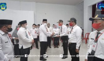 Tampak acara prosesi penutupan pelatihan dasar CPNS Bolsel 2021 yang dipimpin oleh Bupati Bolsel Hi Iskandar Kamaru SPt