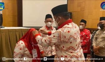 Sejulah pimpinan organisasi pemerintah daerah dalam pelaksanaan Bimtek pengadaan Barjas yang diikuti oleh seluruh apart desa se Kabupaten Bolsel.