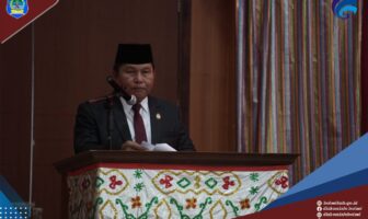 Wabup Deddy Abdul Hamid saat menyampaikan LKPJ Bupati Bolsel TA 2021