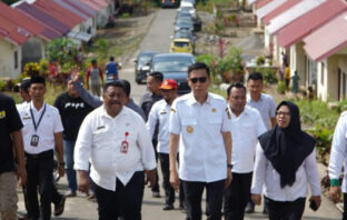 Bupati Bolsel Hi Iskandar Kamaru SPt MSi melakukan inspeksi mendadak.