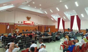 Suasana rapat paripurna tentang penetapan APBD Perubahan Tahun Anggaran 2025 menjadi Perda, diikuti oleh seluruh stakeholder dan Forkopimda Bolsel, Rabu 23 Juli 2025. (Foto: IST)