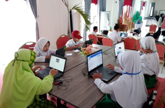 Suasana pelaksanaan seleksi OSN 2025 tempak berlangsung tertib dan penuh semangat oleh para peserta SD seleksi OSD 2025, Kamis 7 Agustus 2025. (Foto: IST)