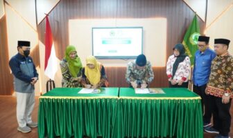 Pemda Bolsel dan IAIN Manado mendantangani nota kesepahaman dan perjanjian kerjasama dalam peningkatan SDM dan pendidikan di Bolsel, Kamis 30 Oktober 2025. (Foto: IST)