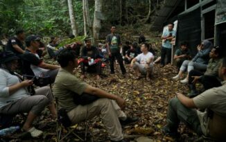 PEREDAM dan PT J Resources BM berdiskusi membahas tentang masa depan burung Maleo di Batumanangis, Jumat 24 Februari 2026. (Foto: Faisal Manoppo/Instink.net)