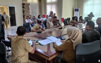 Rapat Dengar Pendapat digelar oleh DPRD Bolmong di ruang Komisi III guna menindaklanjuti aduan dari masyarakat terkait ijazah yang belum diserahkan oleh kepala sekolah di salah satu SD Sintap di Kanupaten Bolmong, Senin 8 Juni 2026. (Foto: IST)