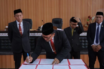 DPRD Bolsel menandatangani berita acara hasil pembahasan KUA PPAS TA 2026, di ruang rapat paripurna, Rabu (29/7/202).
