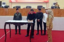 Penandatangan hasil rapat paripurna DPRD Bolmong bersama Pemda Bolmong, Senin 24 Agustus 2026. (Foto: IST)